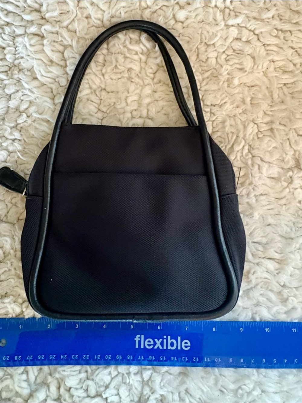 Banana Republic Classic Black Women's Handbag - Everyday small purse